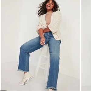 Old Navy Extra High-Rise Sky-Hi Straight Cut-Off Button Fly Jeans Size 12 NWT